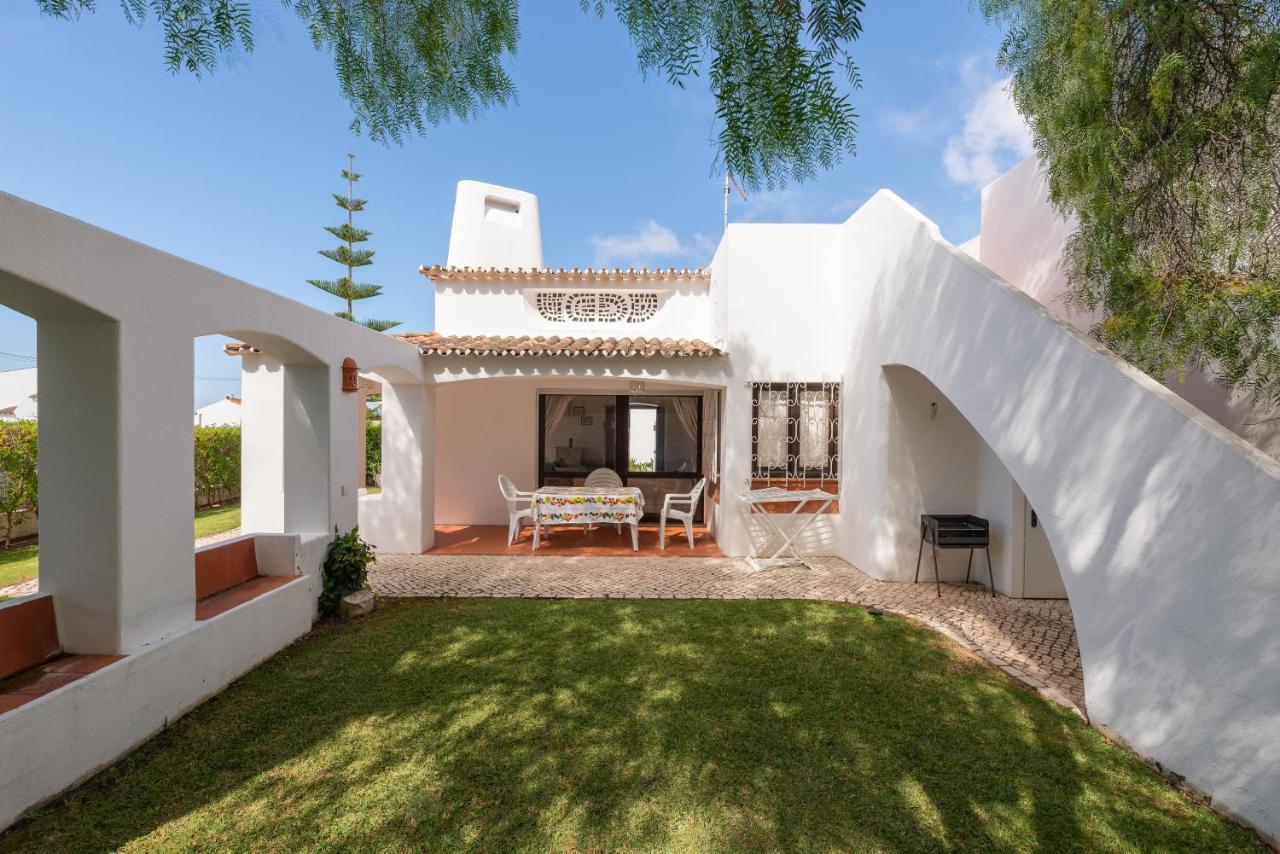 Oura Family House Vakantiehuis *